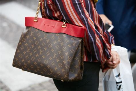 cheapest country to buy louis vuitton handbags 2017|louis vuitton bags highest price.